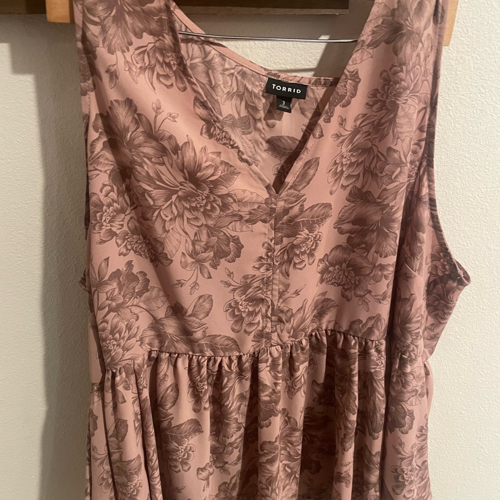 Torrid Floral Sleeveless Blouse in Dusty Pink Size‎ 3